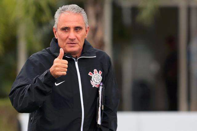 关于佛罗伦萨悍将伤愈复出，球队整体战力趋向完善的信息